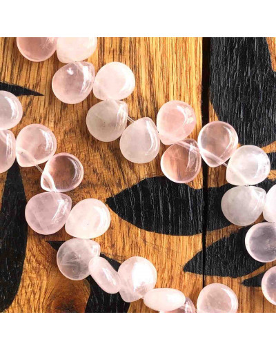 Cuarzo Rosa. Gota. Perforación horizontal. 10x12 milímetros. 1 mm perforación. 1 unidad.