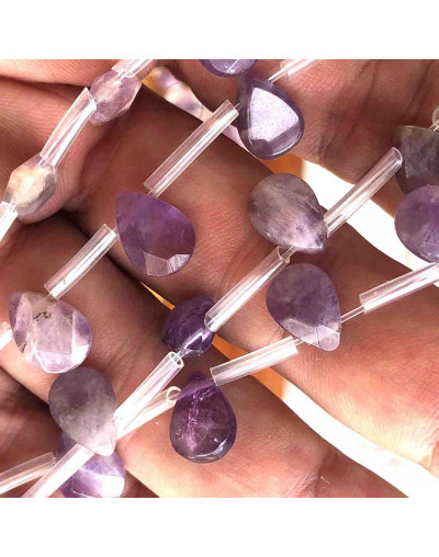 Amatista. Gota Faceteada. Perforación horizontal. 8x12x4 milímetros. 1 mm perforación. 1 unidad.