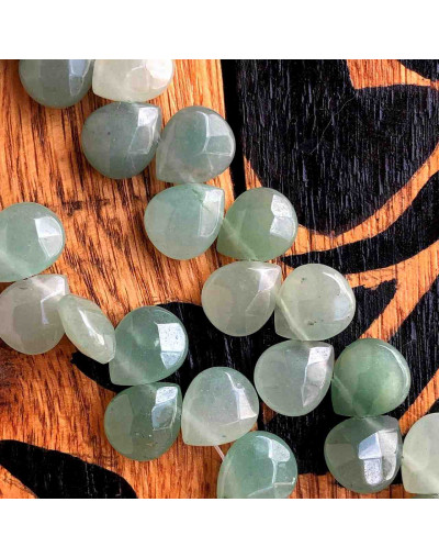 Aventurina Verde. Gota Faceteada. Perforación horizontal. 10x12 milímetros. 1 mm perforación. 1 ud.