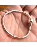 Cadena pulsera. Tipo Pandora. Aleación de cobre. Baño Platino. 180 mm longitud. 1 unidad.