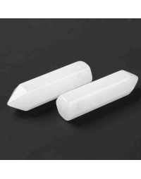 Jade. Hexágono una punta. Faceteado. 30~33x8~9 milímetros. 1,5 mm perforación. 1 unidad.