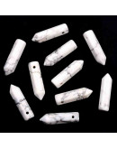 Howlite. Hexágono una punta. Faceteado. 30~33x8~9 milímetros. 1,5 mm perforación. 1 unidad. Howlite. Hexágono una punta. Faceteado. 30~33x8~9 milímetros. 1,5 mm perforación. 1 unidad.