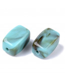 Piedra (imitación). LIGHT SEA GREEN. Prisma. 13x7,5x7,5 mm. 1,5 mm perforación. 30 unidades aprox.