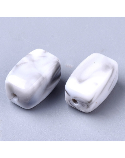 Piedra (imitación). DARK GRAY. Prisma. 13x7,5x7,5 mm. 1,5 mm perforación. 30 unidades aprox.