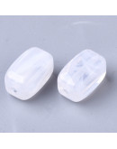 Piedra (imitación). CLEAR. Prisma. 13x7,5x7,5 mm. 1,5 mm perforación. 30 unidades aprox.