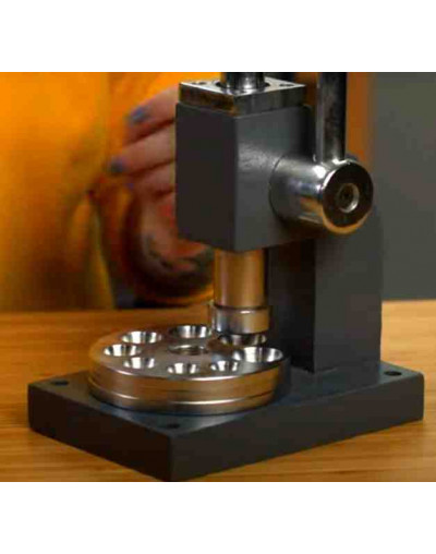 Modificar tamaño de anillos. Tipo italiano. Mandril 6 ranuras. Base doble cara 16 agujeros. 1 ud.