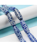 Agata teñida. Barril (1). Blue Tibetyan Style. 29~30x10 mm. 1,4 mm perforación. 1 ud. Agata teñida. Barril (1). Blue Tibetyan Style. 29~30x10 mm. 1,4 mm perforación. 1 ud.