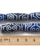 Agata teñida. Barril (1). Blue Tibetyan Style. 29~30x10 mm. 1,4 mm perforación. 1 ud. Agata teñida. Barril (1). Blue Tibetyan Style. 29~30x10 mm. 1,4 mm perforación. 1 ud.