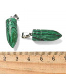 Malaquita sintética. Forma bala. Engarce de aleación. Color plateado. 29,5x10 mm. 4x7 mm cierre. Malaquita sintética. Forma bala. Engarce de aleación. Color plateado. 29,5x10 mm. 4x7 mm cierre.