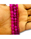 Calcedonia. Fuchsia. Faceteada. 08 mm diámetro. 1 mm perforación. 45 uds hilo aprox. 1 hilo.