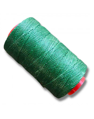 Hilo encerado poliéster. Color Verde M1195. Artist Twine. 1 milímetro grosor. 180 metros. 1 cono.