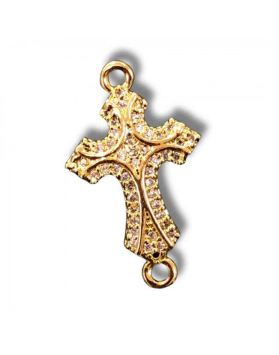 Religión: Cruz. Aleación+Zirconia. Baño 18KGold. 23x14x4 mm. 1,2 mm perforación. 1 unidad.