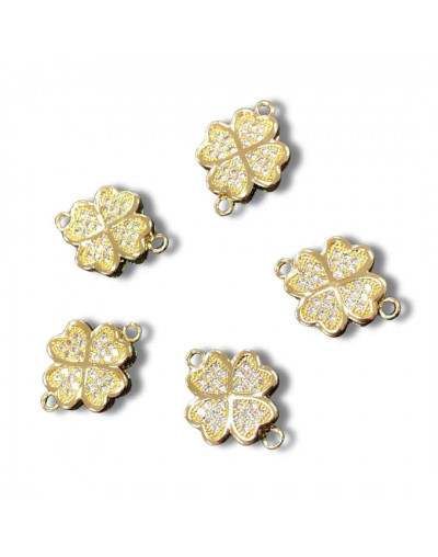 Trébol. Aleación+Zirconia. Baño 18KGold. 18x12x4 mm. 1,2 mm perforación. 1 unidad.