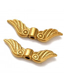 Alas. Acero inoxidable. Baño 18k Gold. 6x21x3 mm. 1,5 mm perforación. 1 unidad.