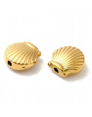 Concha de Mar. Acero inoxidable. Baño 18k Gold. 9x9.5x4 milímetros. 1,5 mm perforación. 1 unidad.