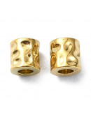 Columna. Acero inoxidable. Baño 18k Gold. 4x4 milímetros. 1,6 mm perforación. 4 unidades.