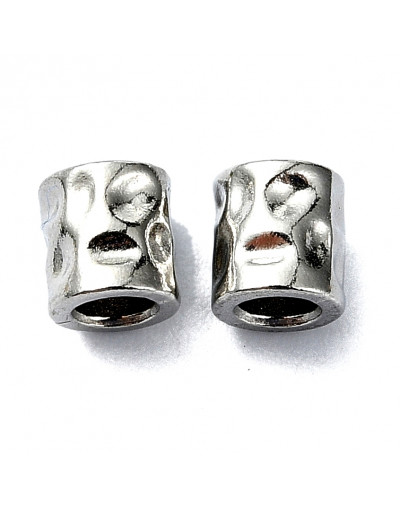 Columna. Acero inoxidable. Color plateado. 4x4 milímetros. 1,6 mm perforación. 4 unidades.