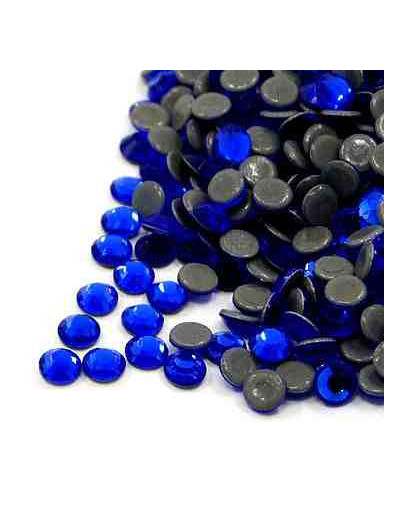 Rhinestone termo adhesivo. Faceteado. Color: Cobalt. 3.8~4.0 mm (SS16). 480 uds aprox.