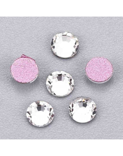 Rhinestone. Cabujón Faceteado. Color: Crystal. 2.7~2.8 mm (SS10). 1440 uds aprox. Rhinestone. Cabujón Faceteado. Color: Crystal. 2.7~2.8 mm (SS10). 1440 uds aprox.