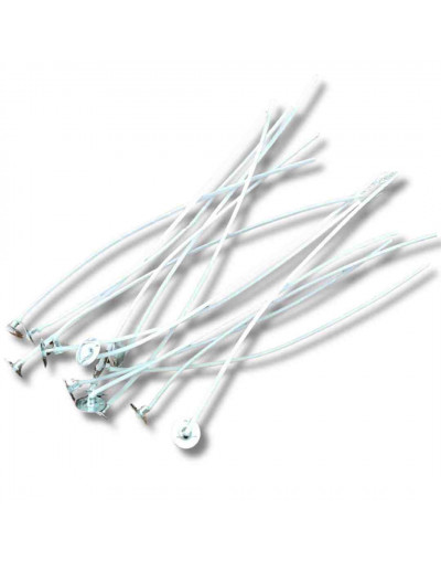 Mecha para velas. 100% algodón. 2 mm grosor. 15 cm largo. Con soporte metálico. 20 unidades.