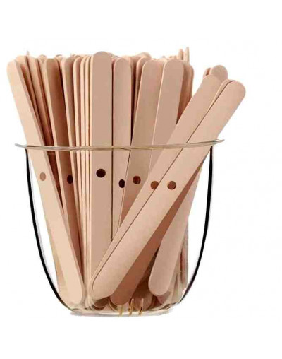 Portamechas. Madera. 15 centímetros largo. 1 centímetro ancho. 1 perforación. 20 unidades.