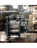 Laminadora KATWAY. Rodillos: plano (63 mm), cuadrado (9), media caña (3). Rodillo 130x65. 1 unidad. Laminadora KATWAY. Rodillos: plano (63 mm), cuadrado (9), media caña (3). Rodillo 130x65. 1 unidad.