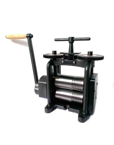 Laminadora KATWAY. Rodillos: plano (63 mm), cuadrado (9), media caña (3). Rodillo 130x65. 1 unidad. Laminadora KATWAY. Rodillos: plano (63 mm), cuadrado (9), media caña (3). Rodillo 130x65. 1 unidad.