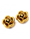 Flor: Rosa. Acero inoxidable. 8x8x5 mm. 1 mm perforación. 1 unidad.