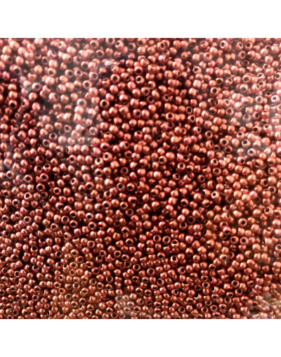 FGB Round 12/0. Color: 0570. 2x1,5 milímetros. 0,7 mm perforación. 40 gramos (4000 uds aprox).