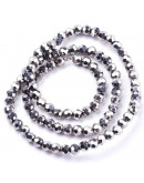 Esfera faceteada. Color Silver Plated. 04 milímetros. 0,5 mm perforación. 100 uds hilo aprox. 1 hilo