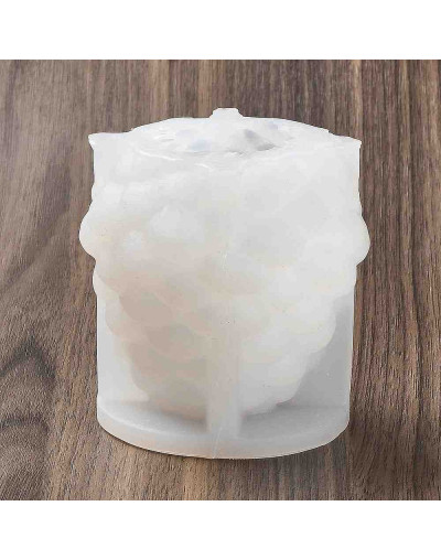 Molde silicona. Velas, jabones y resina. Piña Navidad. 92x83 milímetros. 1 ud.