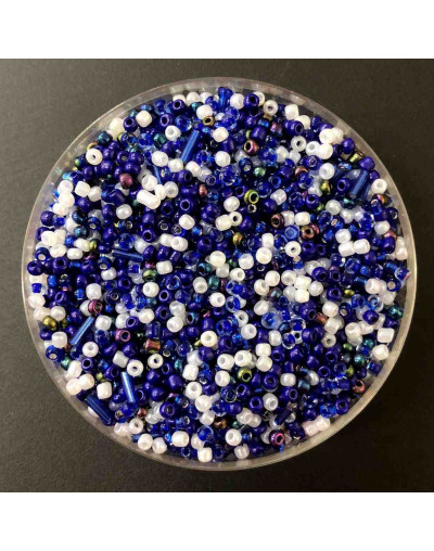 Chaquira. Color sólido. BLUE SERIES. 3 milímetros. 1 mm perforación. 40 gramos. 900 uds aprox.