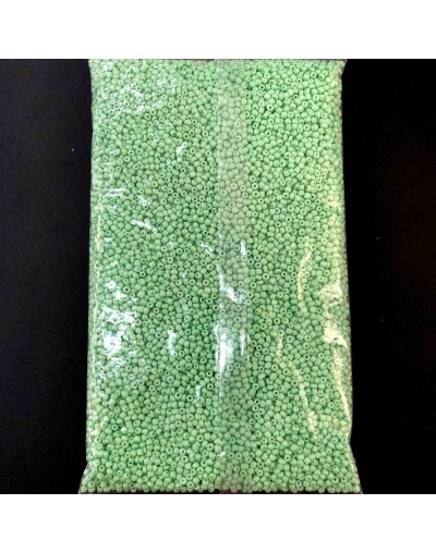 Chaquira. Color sólido. JET STREAM. 3 milímetros. 1 mm perforación. 40 gramos. 900 uds aprox.