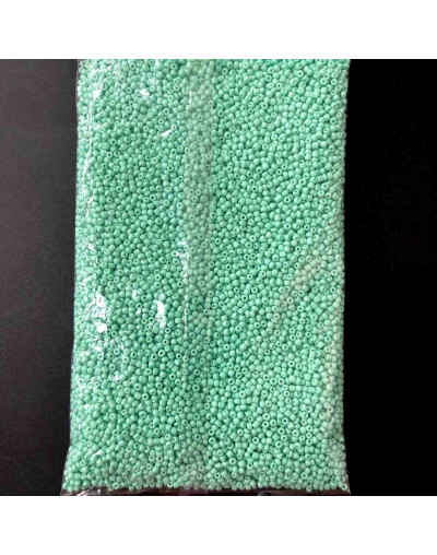 Chaquira. Color sólido. SEA GREEN. 4 milímetros. 1 mm perforación. 40 gramos. 390 uds aprox.