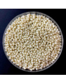 Chaquira. Color sólido. CREAM. 3 milímetros. 1 mm perforación. 1 libra. 10000 uds aprox.