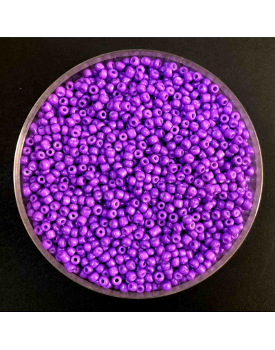 Chaquira. Color sólido. PATRIARCH. 2 milímetros. 1 mm perforación. 1 libra. 30000 uds aprox.