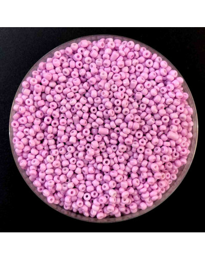 Chaquira. Color sólido. LANGUID LAVENDER. 2 milímetros. 1 mm perforación. 1 libra. 30000 uds aprox.