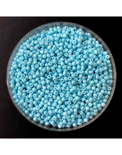 Chaquira. Color sólido. MOONSTONE BLUE. 4 milímetros. 1 mm perforación. 1 libra. 4500 uds aprox.