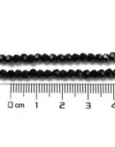 Esfera. Faceteada. 32 caras. Black. 3~3.5 mm diámetro. 0.6 mm perforación. 160 uds hilo aprox.