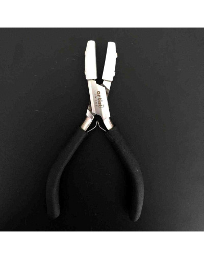 Pinza plana punta nylon. ARTIST TWINE. Acero inoxidable. 140 milimetros. Incluye repuesto. 1 ud.