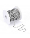 Acero inoxidable. Color plateado. Link ovalado. 7x4x0.8 mm.  1 metro.