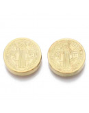 Religión: San Benito. Acero inoxidable. Color dorado. 14.5x3 milímetros. 2 mm perforación. 1 ud.