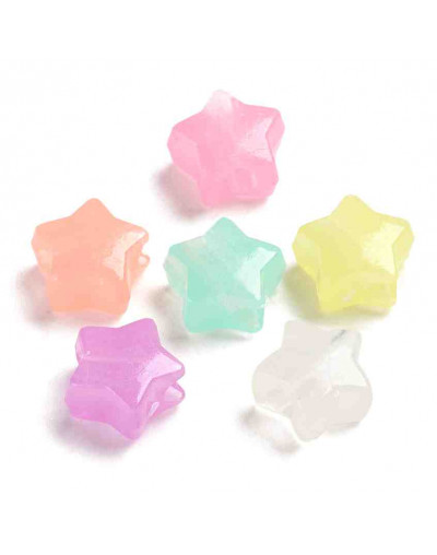 Estrella varios colores. Fluorescente. 12,5x12,5x7 milímetros. 4 mm perforación. 50 uds (aprox)