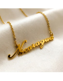 Nicaragua: Texto. Acero inoxidable. Color dorado. Cadena 45 cm. Extensión 5 cm. 1 set.