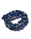 Lapislazuli. Nuggets Tumbled. 3~11x4~8x3~6 mm. 0.9 mm perforación. 45 uds aprox. 1 hilo.